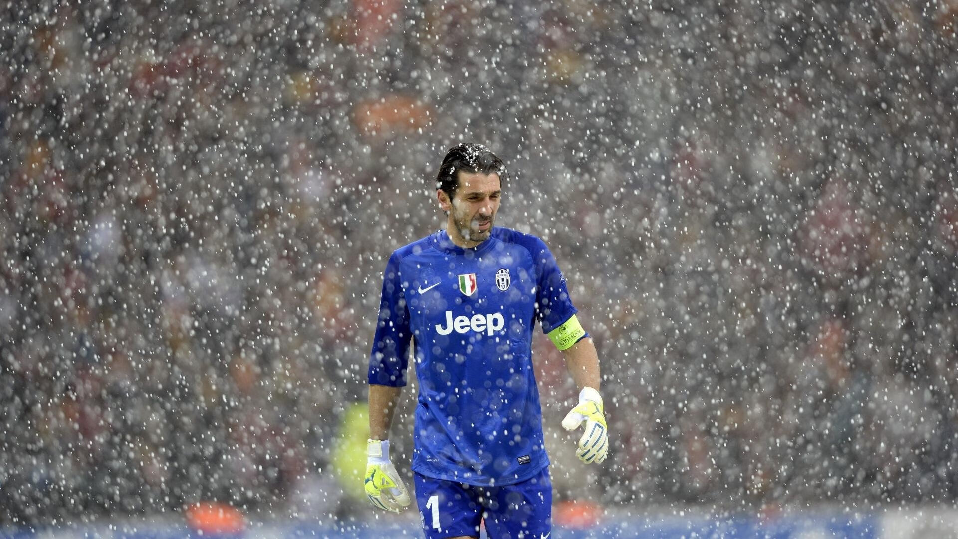 “高三复读生晚间散步小组” 教师陪同巡走